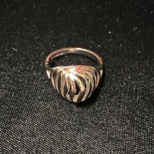 Vintage 18KT H.G.E. White gold ring